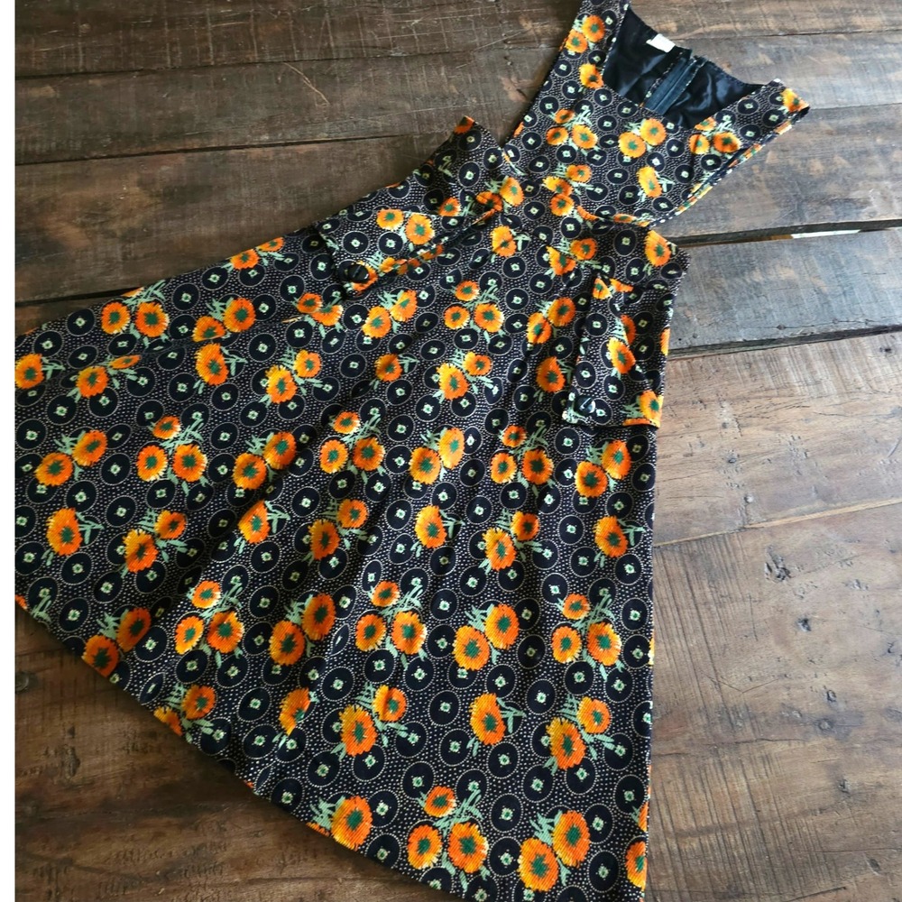 Vintage 70s Floral Corduroy Pinafore Jumper Dress Orange Black Retro Mod Size 5